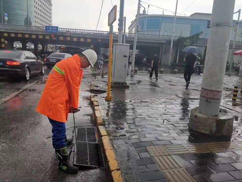 排水集团升级防汛二级响应，白云观地区下得最大雨量计
